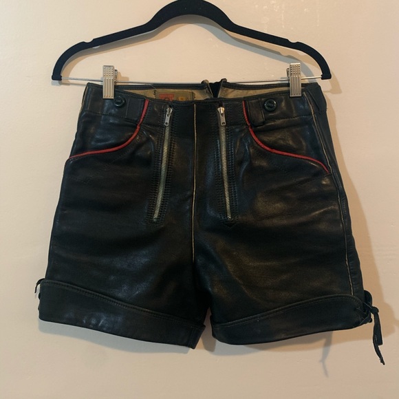 Vintage German leather biker Fetish style shorts - Picture 8 of 12